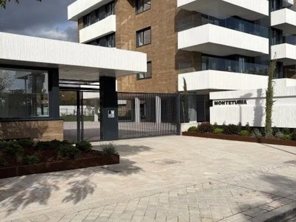 Piso en Urb. monteturia Barrio Prado de Somosaguas