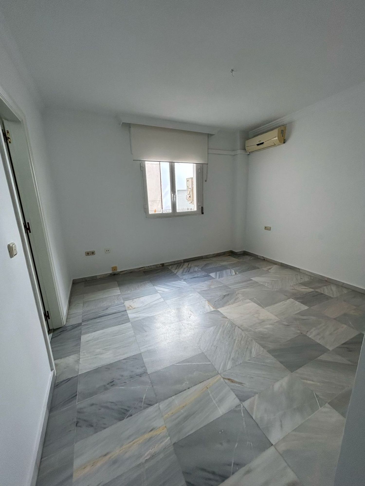 Piso en Calle Vélez Málaga, Malagueta - Monte Sancha - Foto 12