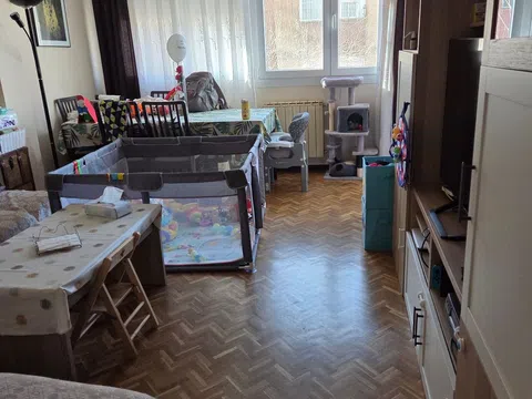 Piso en Paredes de Nava, 13