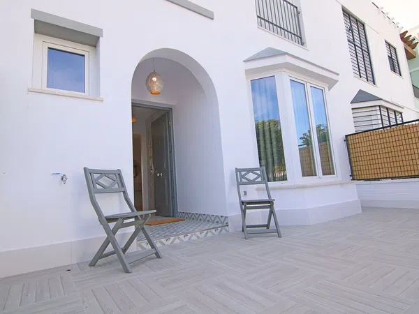 Chalet adosado en Gerena - Foto 1