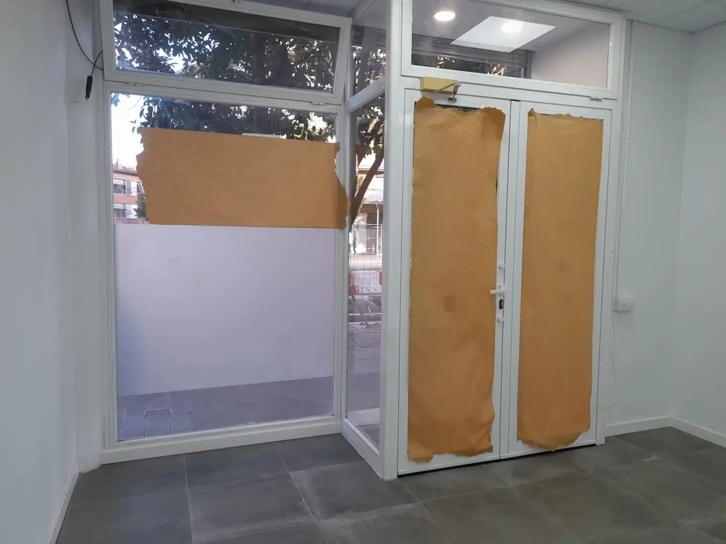 Local comercial en  CORNELLA - Foto 16