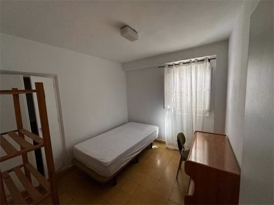 Piso en Ciudad Jardín - Foto 4