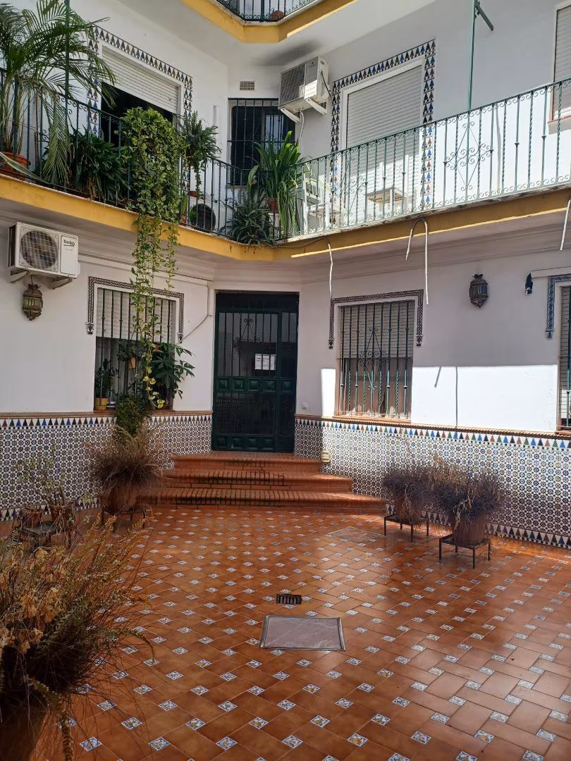 Piso en  Calle Santa María la Blanca 10