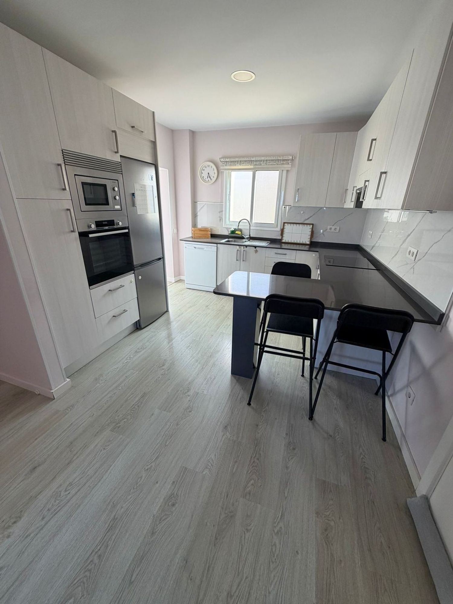 Piso en Plaza Eugenio IV, 5, Schamann - Rehoyas - Foto 4