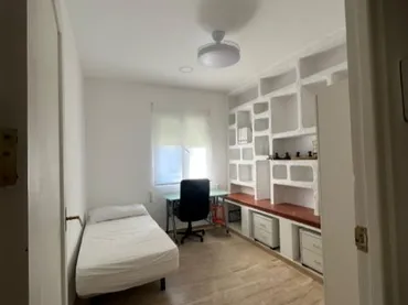 Piso en  Avenida de la Reina Mercedes 10P - Foto 4