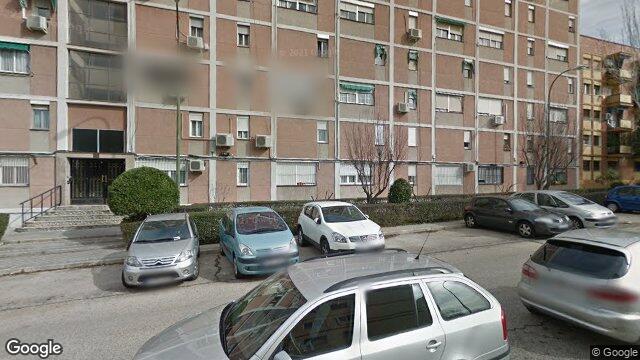 Vista de la calle de Piso en Calle Santa Genoveva, 52