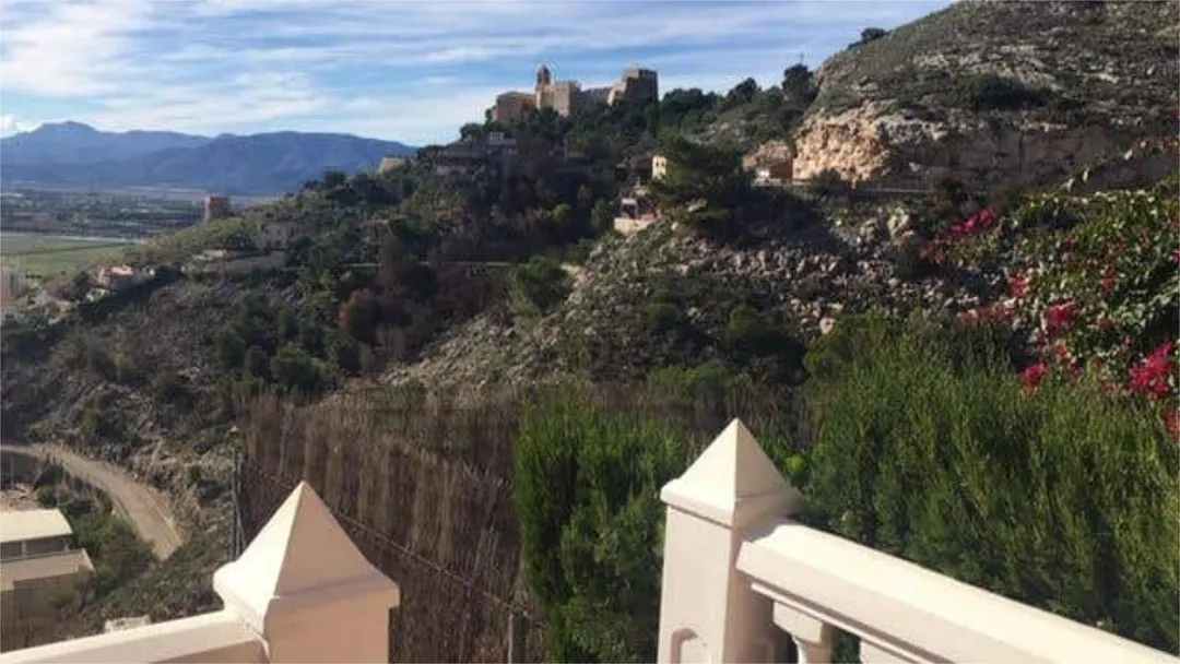 Casa adosada en CARRETERA AL FUERTE - Foto 2