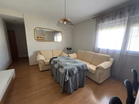 Piso en calle Jarnique, 16 - Foto 1