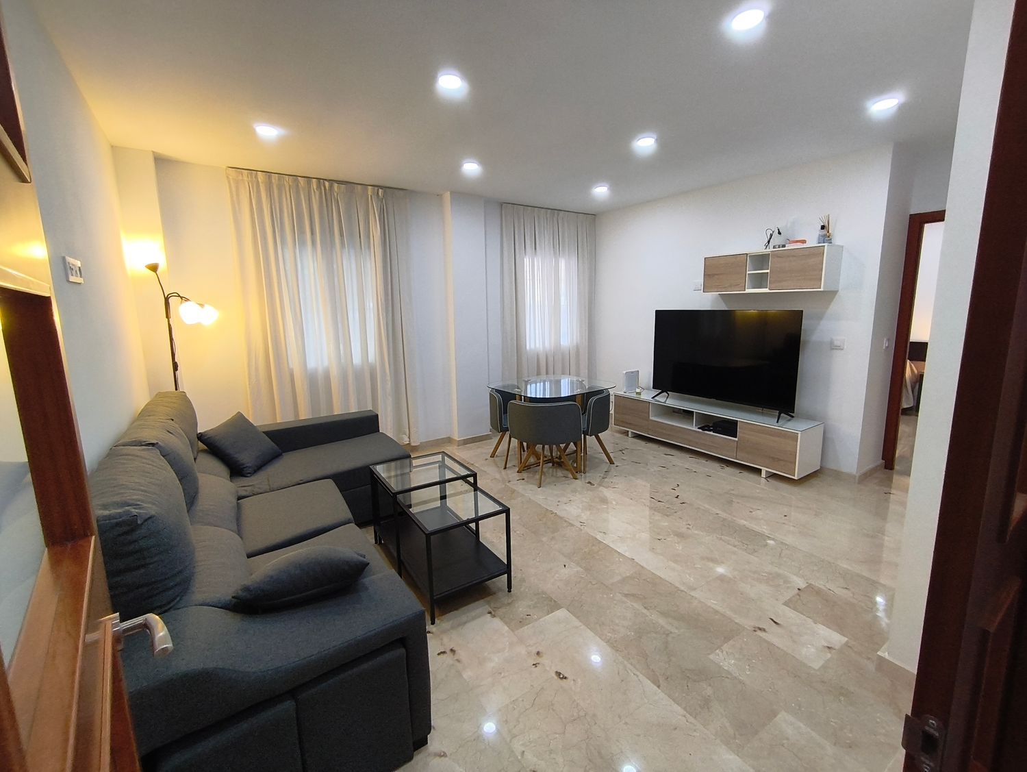 Piso en calle Castillo de Alcala de Guadaira, 21 - Foto 1