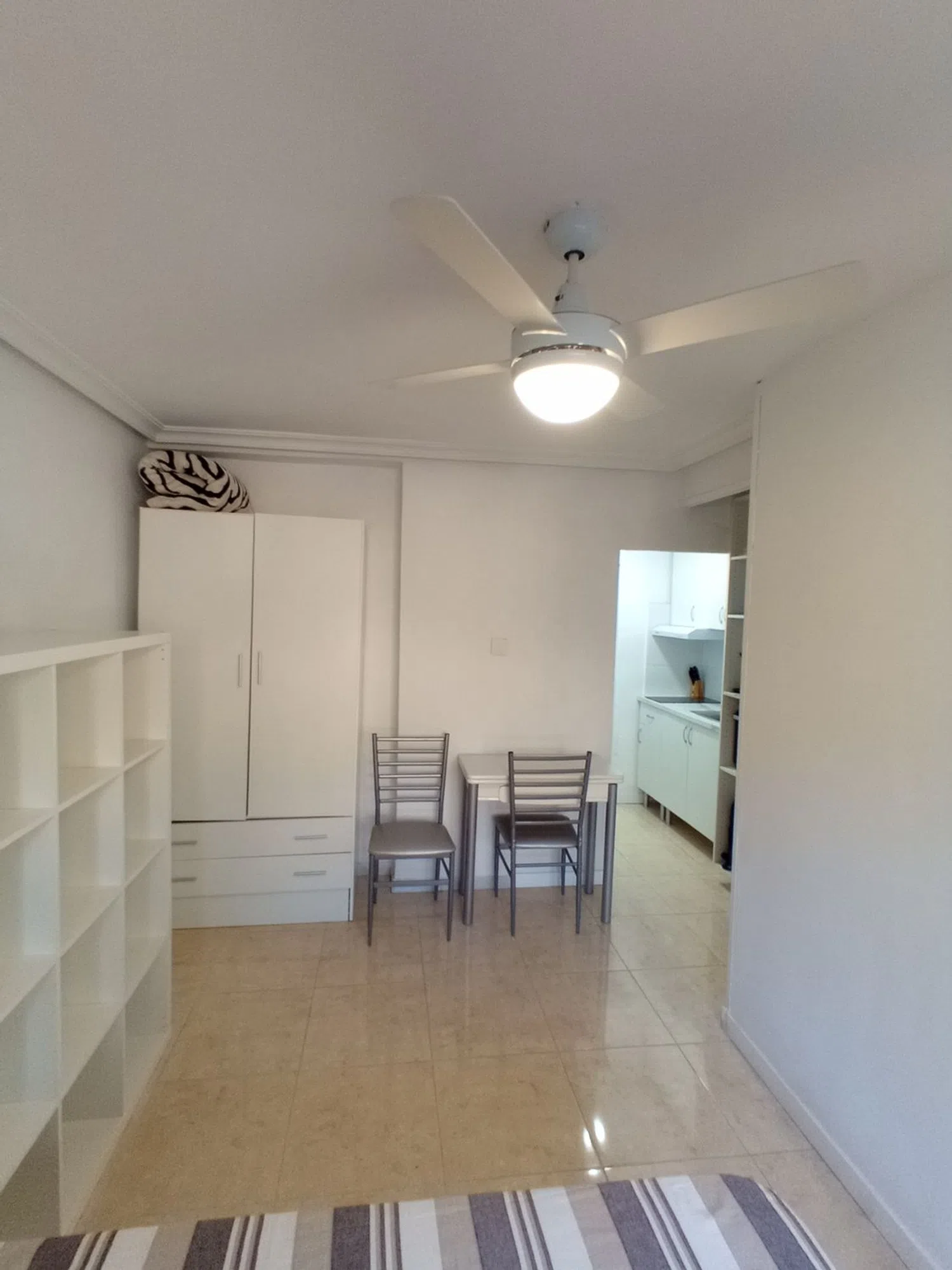 Estudio en calle Camí de Ronda, 19 - Foto 2