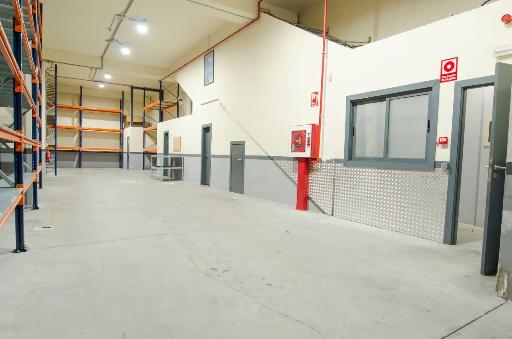 Nave Industrial en Alcorcón - Foto 2