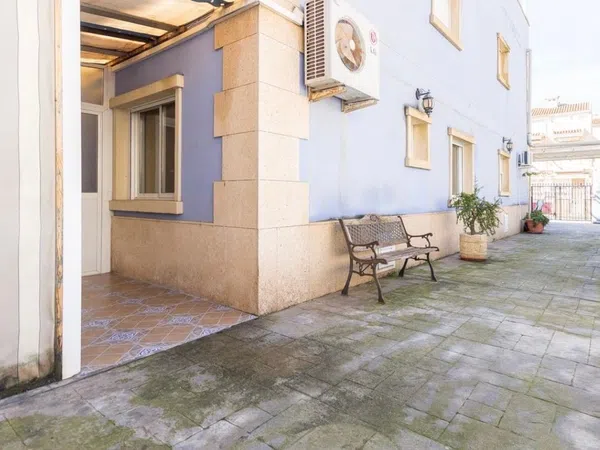 Chalet adosado en Calle Consueta, 54 - Foto 1