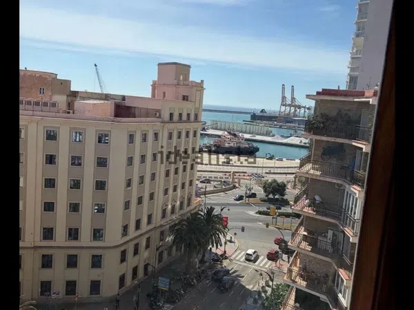 Piso en Alameda de Colón, 24, Ensanche Centro - Soho - Foto 1