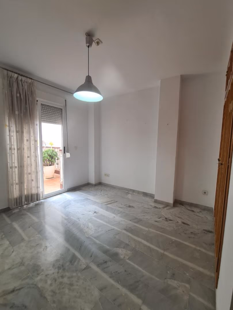 Piso en  Plaza del Realejo 8 - Foto 7