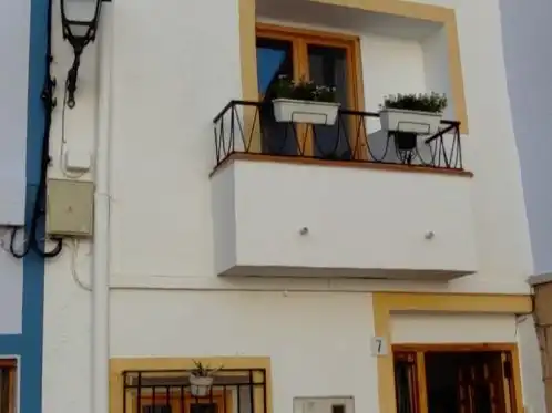 Casa adosada en  Plaça Pintor Gines 7 - Foto 16