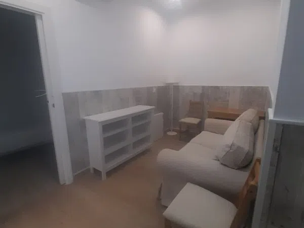 Piso en calle de Ávila, 12