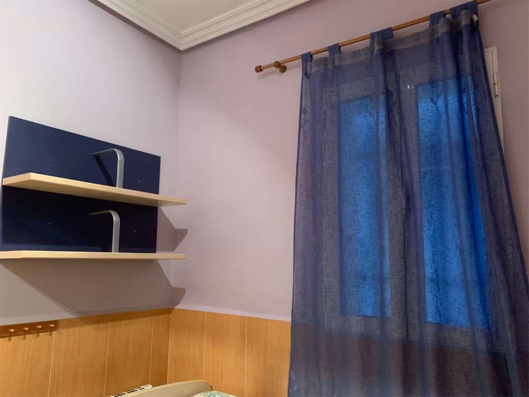 Piso en calle Avenida de la Albufera 23 - Foto 6