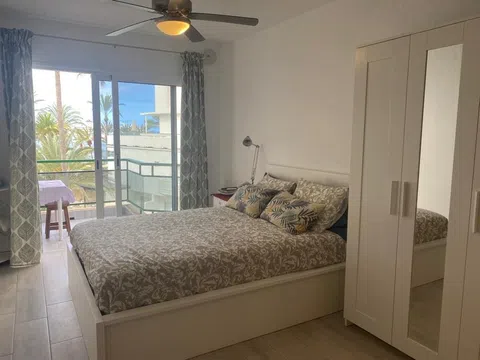 Estudio en avenida Juan Carlos I, 30