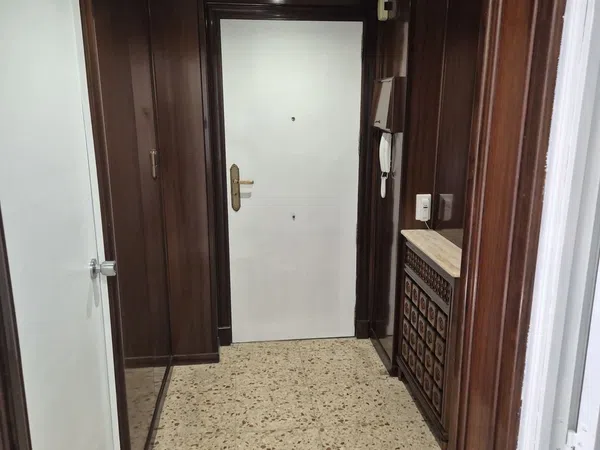 Piso en calle de Miguel Servet, 63
