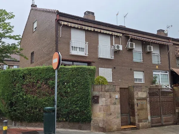 Chalet adosado en Calle Juan Ramon Jimenez, 100 - Foto 1