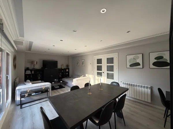 Chalet adosado en Barrio Olivares - Foto 1