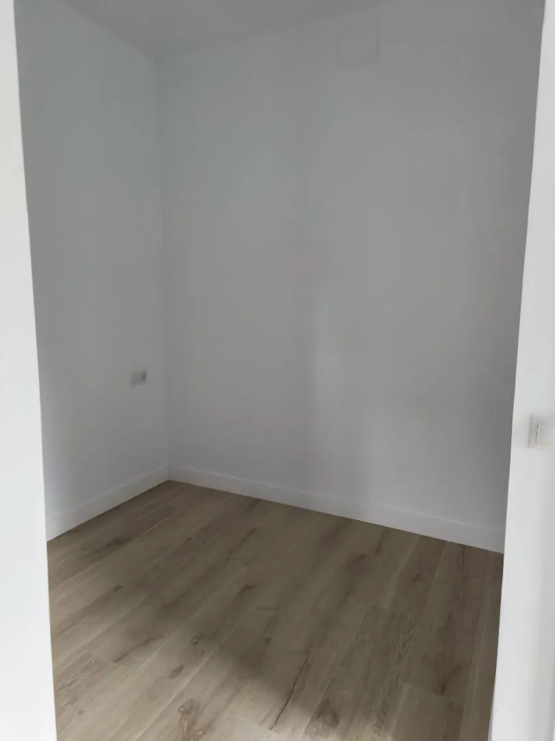 Piso en  Calle Conde de Guadalhorce 10 - Foto 3