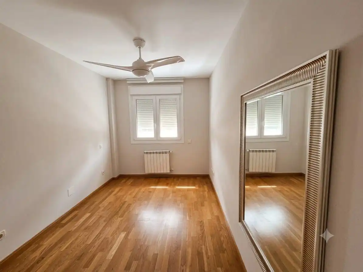 Piso en  Calle de Matilde Hernández 25 - Foto 5