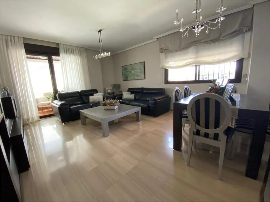 Piso en  Calle Bailarina Anna Pavlova 6 - Foto 1