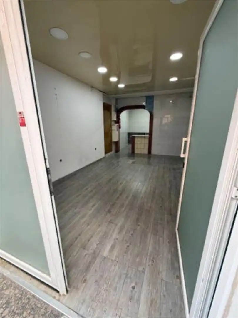 Local comercial en Torrente Ballester - Foto 2