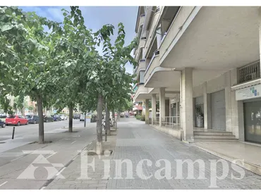 Local comercial en  Via Alexandra - Foto 1