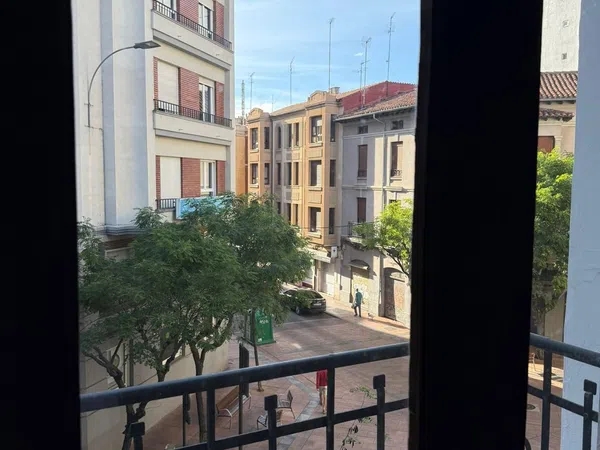 Piso en Calle Ramiro Valbuena, 11, Centro Ciudad, Centro Ciudad - Foto 2