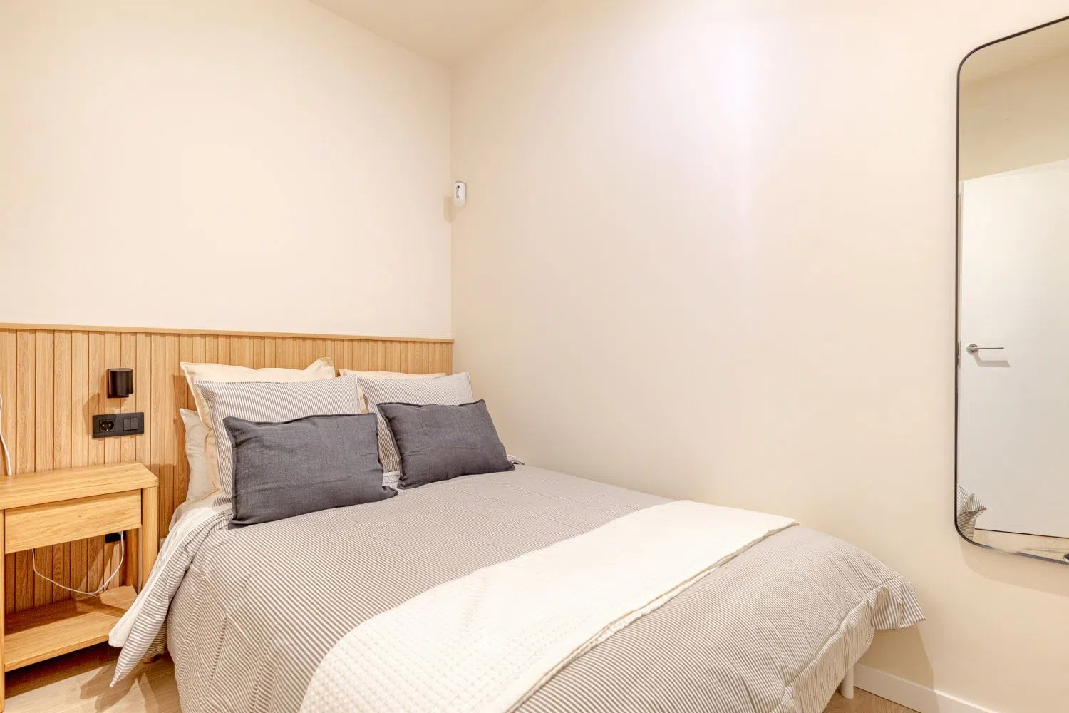 Piso en calle del Acuerdo - Foto 8