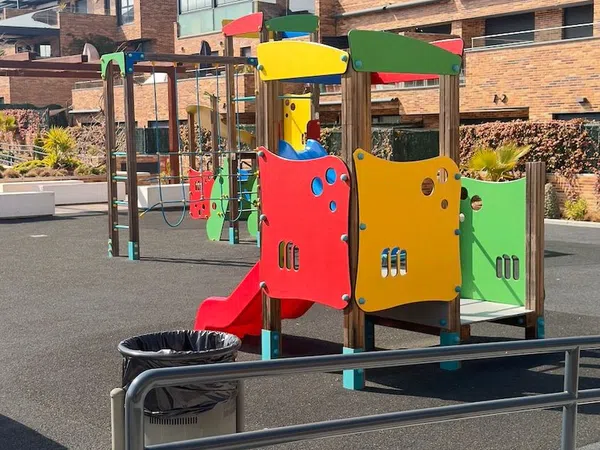 Piso en calle Reyes Católicos, 1 - Foto 6