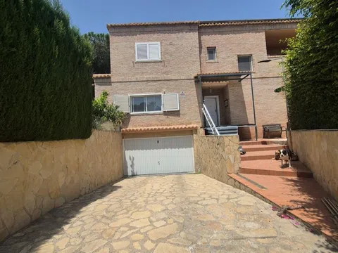 Casa independiente en calle 614, 1