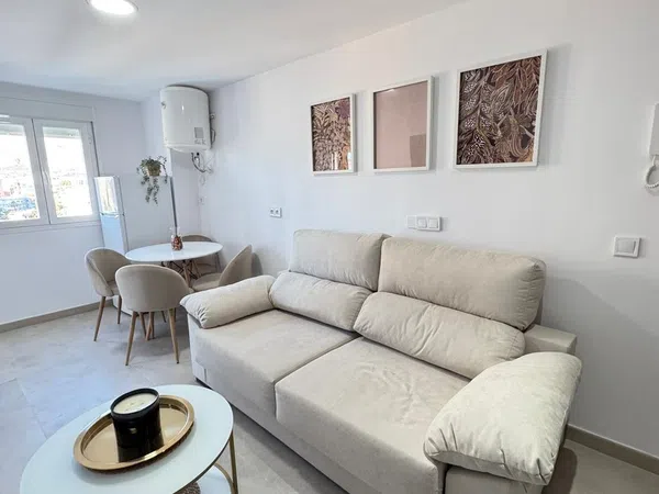 Piso en avenida de la Marina Baixa, 7