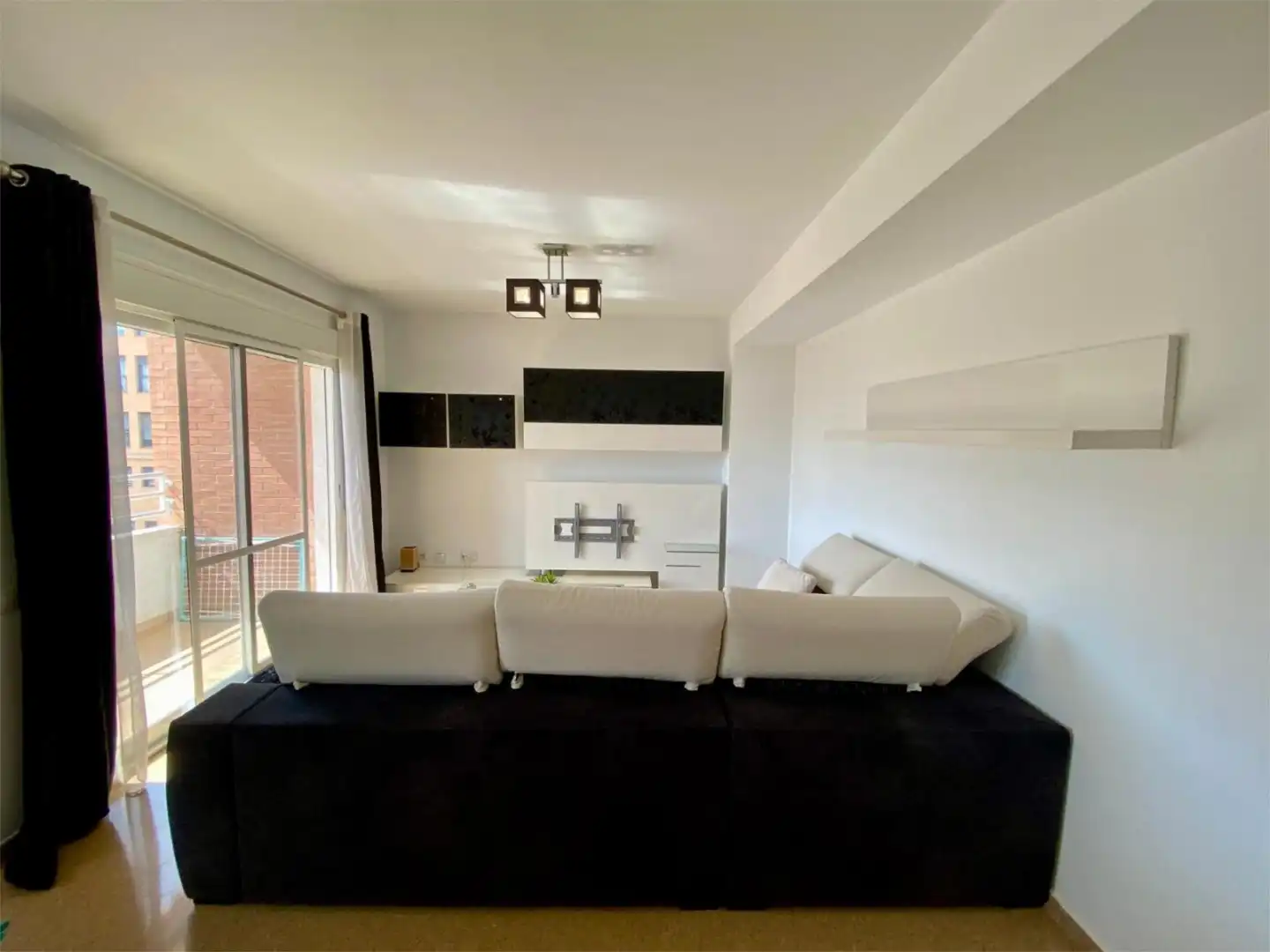 Piso en  Calle Sacerdote Isidro Albert 12 - Foto 1