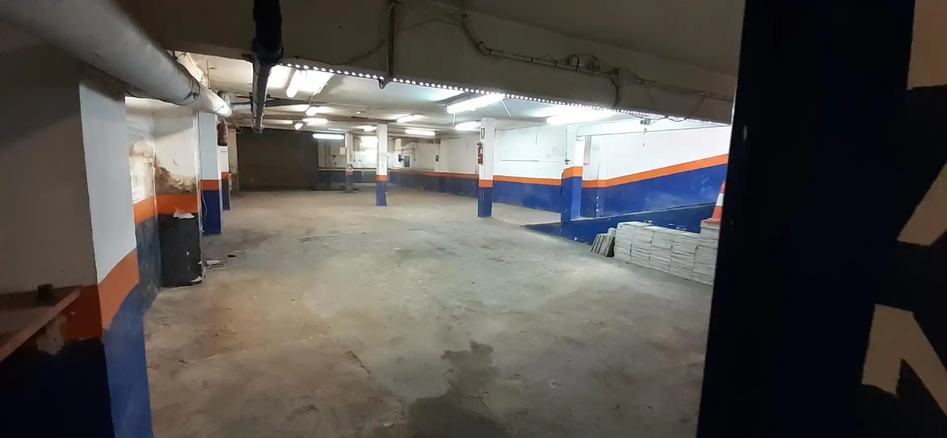 Local comercial en Cornellà de Llobregat - Foto 10