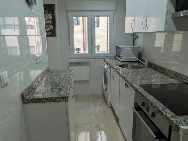 Piso en Calle del Teniente Alfonso Martínez, 1, Milán-Pumarín - Foto 17