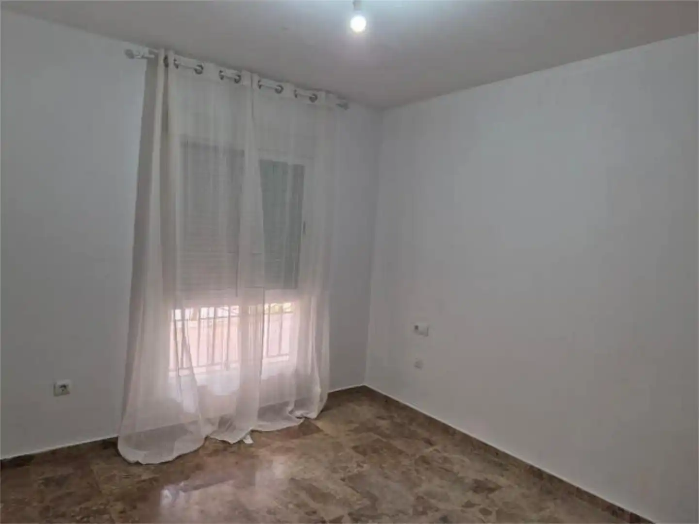 Piso en calle virgen de los milagros - Foto 6