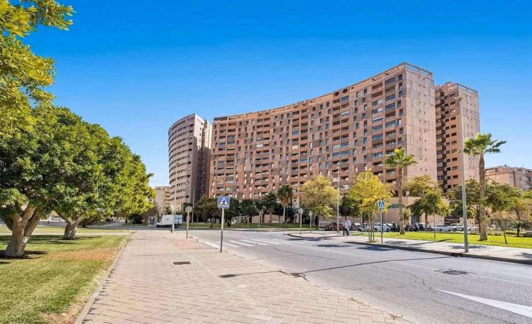 Piso en  Avenida de Gregorio Prieto 9 - Foto 3