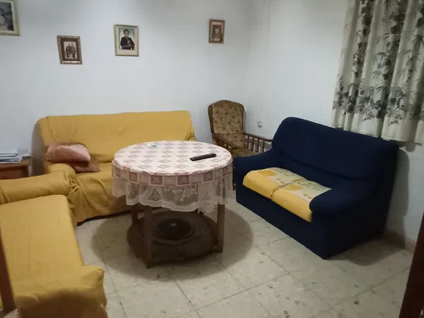 Chalet adosado en Avenida de la Constitucion, 17 - Foto 3