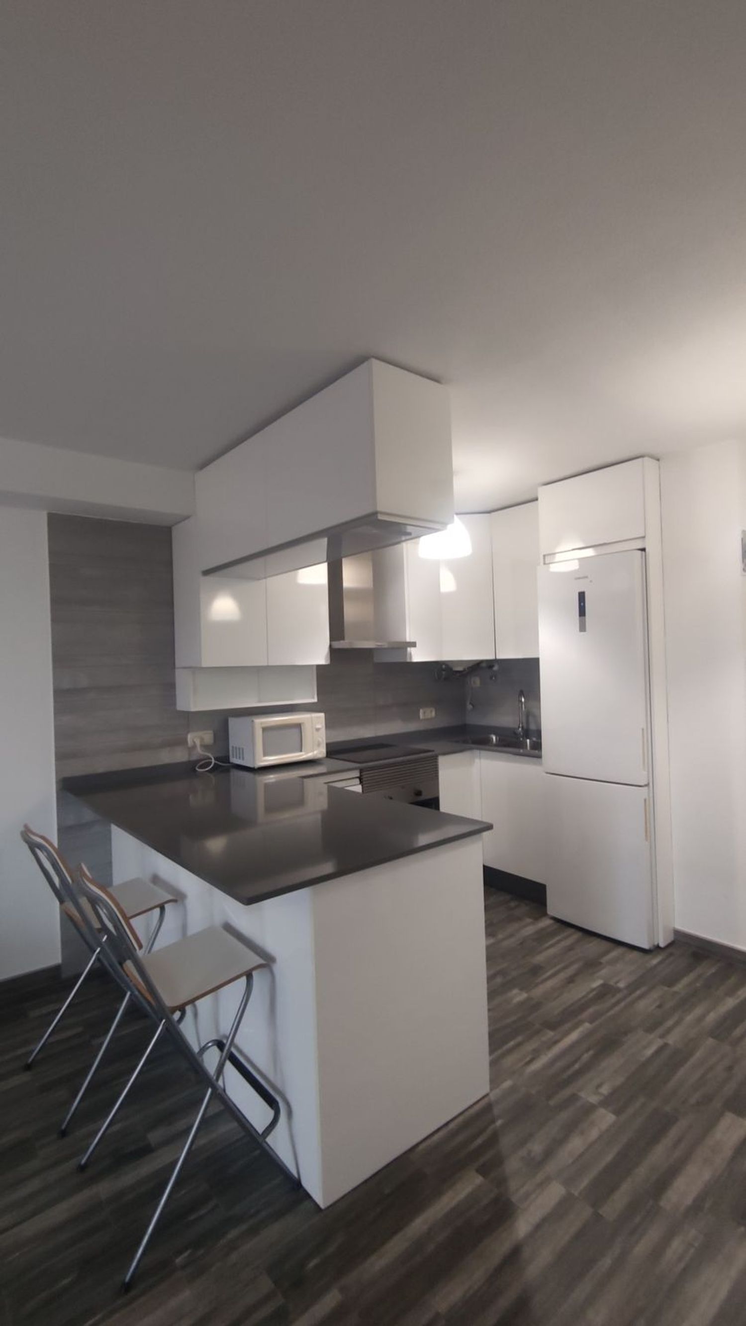 Piso en avenida Juan Carlos I, 21