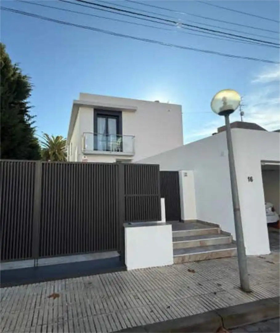 Chalet en Oportunidad Casa con amarre - Foto 2