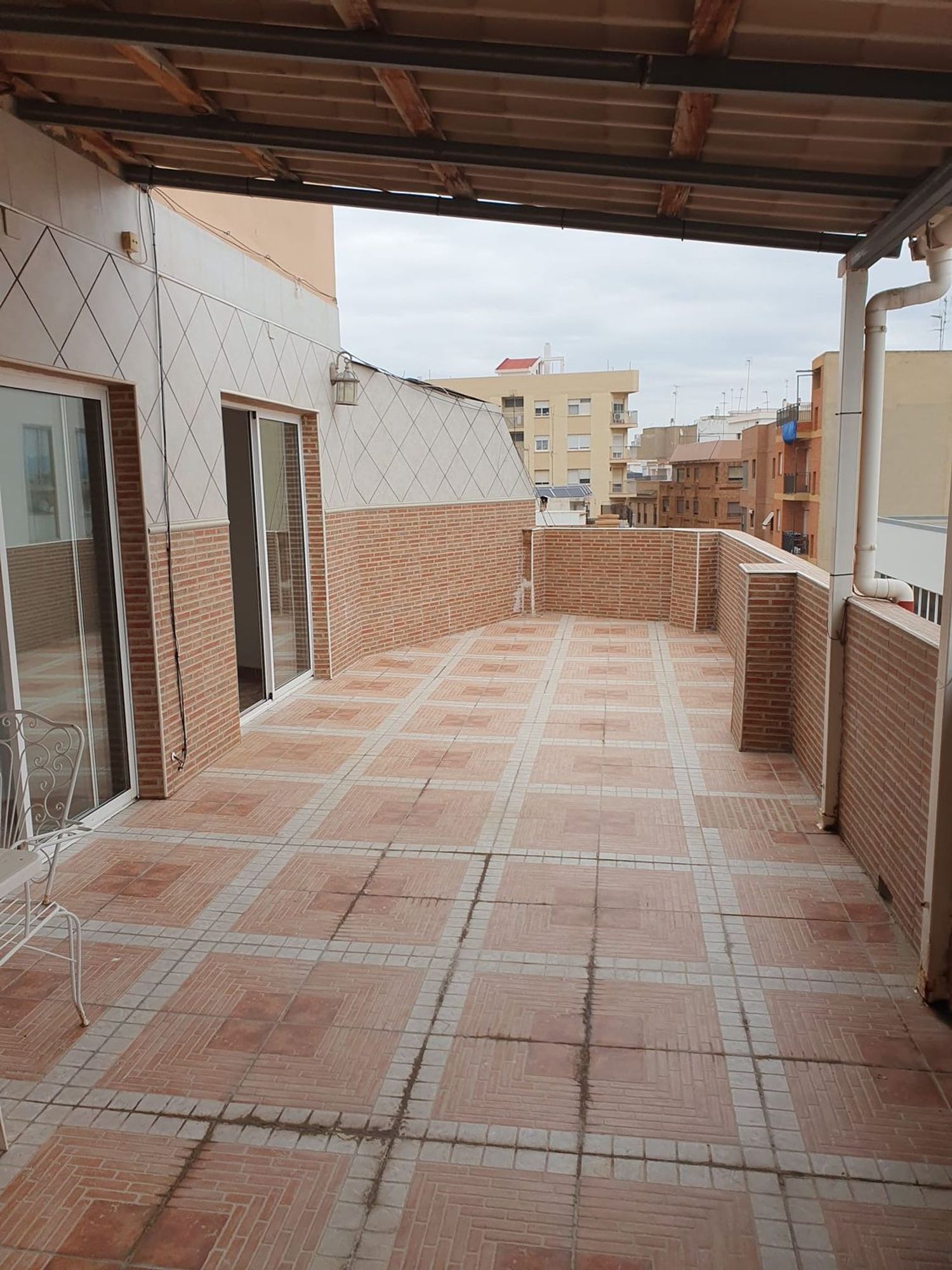 Piso en Tavernes Blanques - Foto 2