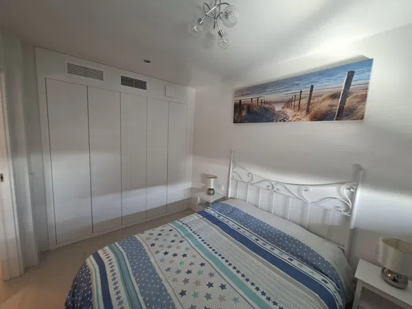 Piso en calle de Juan Esplandiú, 23