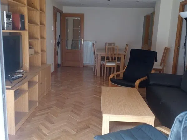 Piso en Urb. valdesol xi Barrio Valderas - Los Castillos - Foto 5