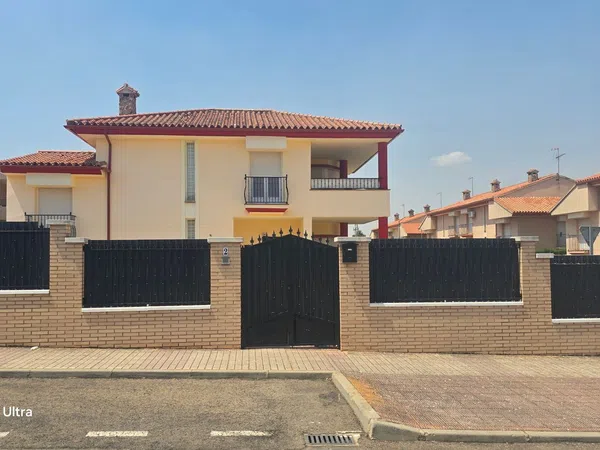Casa o chalet independiente en Avenida del Valle de Alcudia, 2 - Foto 1