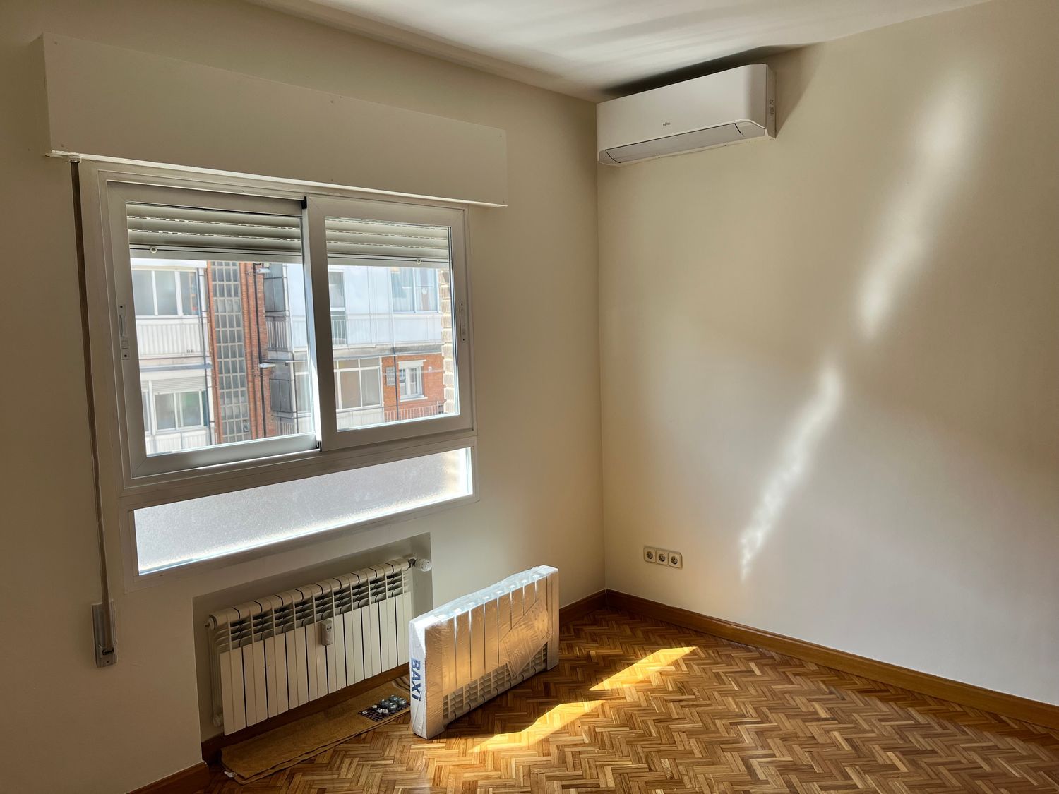 Piso en calle de Enrique Jardiel Poncela, 12 - Foto 3