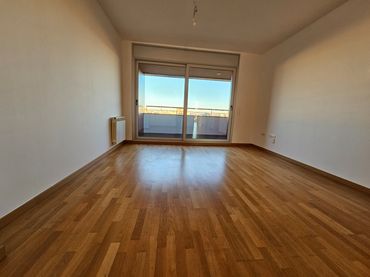 Piso en  Passeig del Vint-i-dos de Juliol - Foto 2