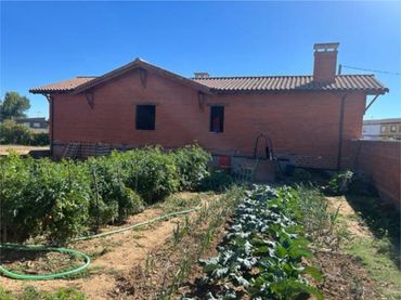 Chalet en Villar de Mazarife - Foto 2